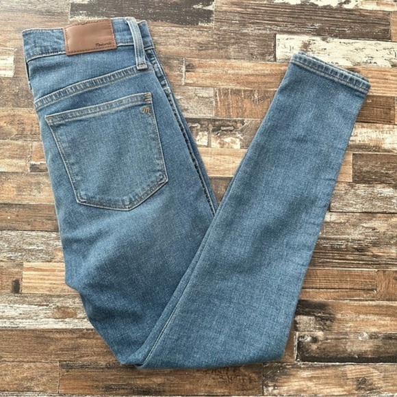 NWOT Madewell Petite 10" High-Rise Skinny in Dewitt Wash Button-Front - Picture 6 of 10